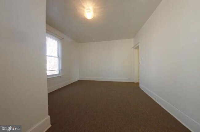 Building Photo - 5135 Irving St