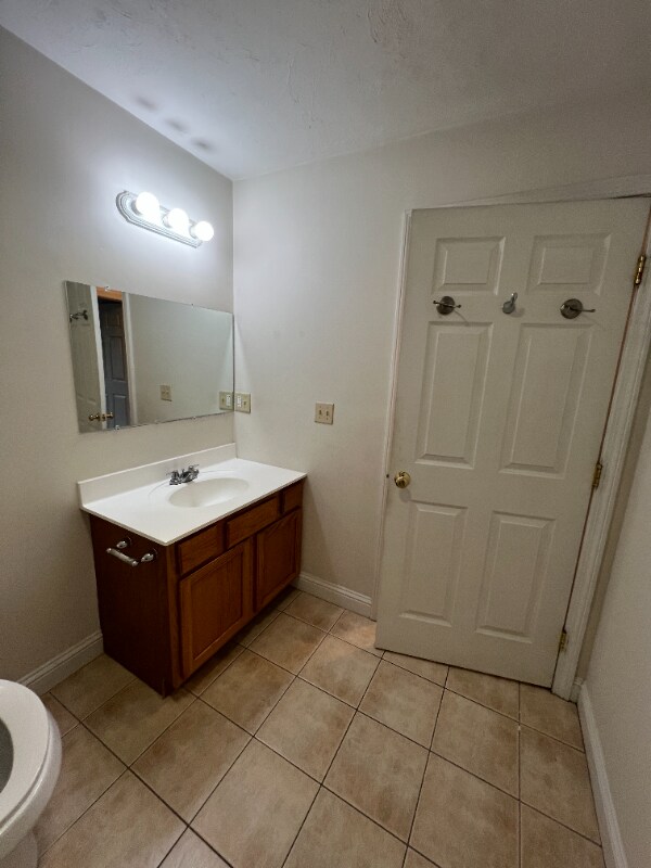 Building Photo - 12 Pratt St