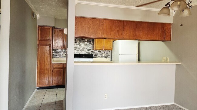 Building Photo - 7313 Gulf Fwy