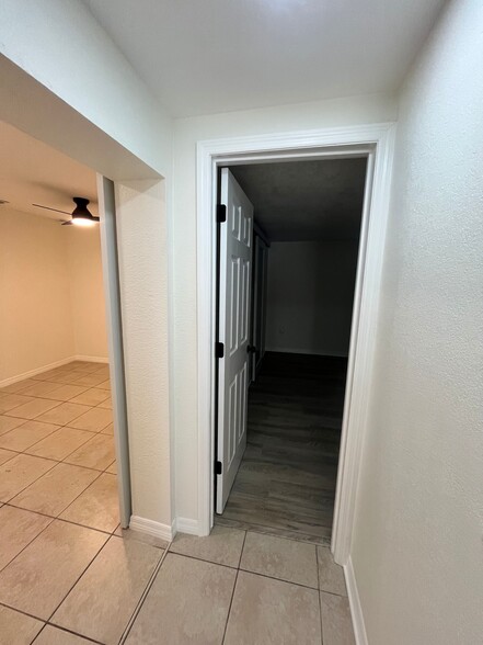 C 2/1 700 sqft - 3320 W Kathleen St