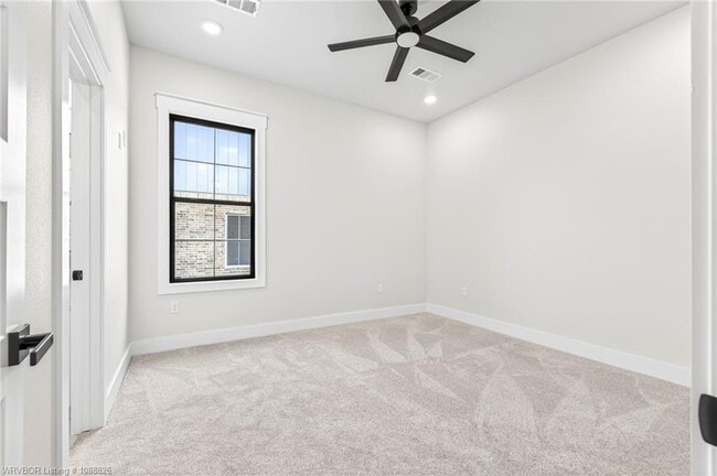 Building Photo - 6811 Fir St