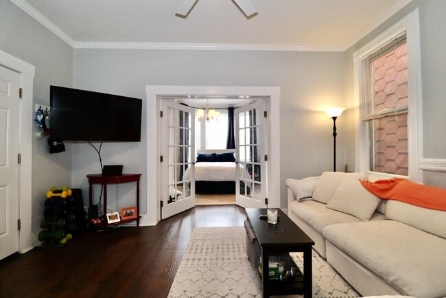 Building Photo - 19 Graham St