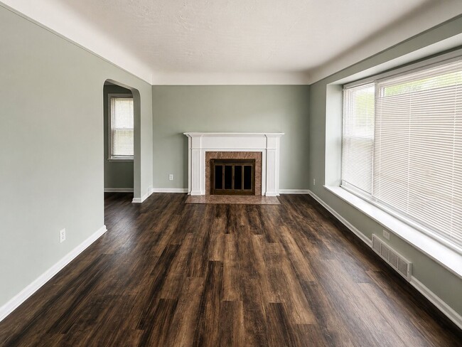 Building Photo - 13693 Edmore Dr