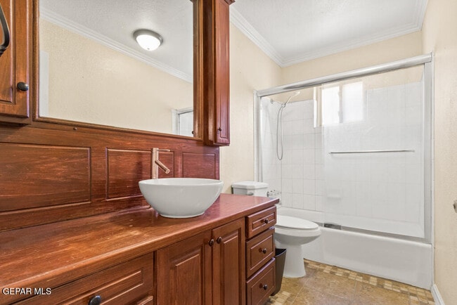 Building Photo - 10325 Cardigan Dr