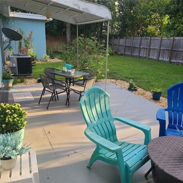 Building Photo - 2741 NE 16th Ave