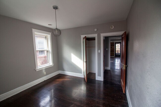 Building Photo - 4238 S 38th St