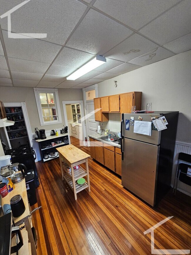 Building Photo - Brookline/Fenway Line, Recent Renovation, ...
