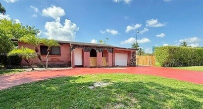 Building Photo - 4088 SW 51st St