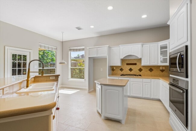 Building Photo - 2635 Katie Harbor Dr
