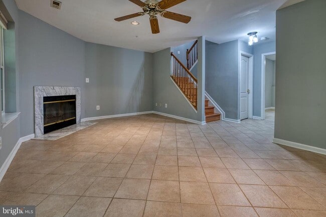 Building Photo - 30 Flaxleaf Ct