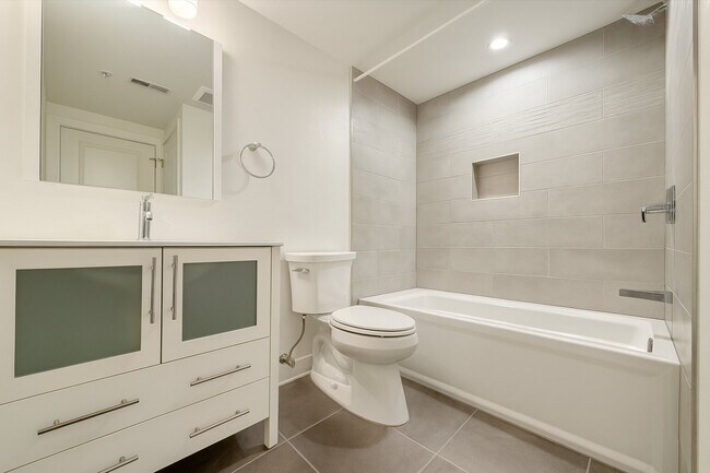 Building Photo - 1022 S 2nd St