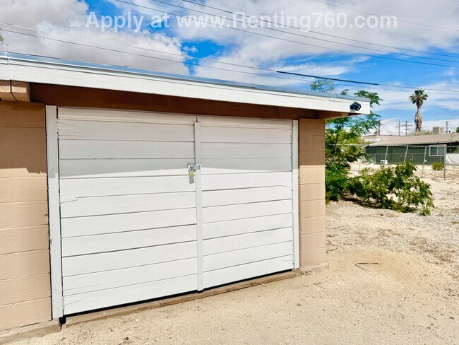 Building Photo - 6462 Palo Verde Ave