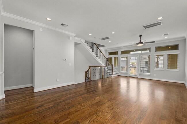 Building Photo - 2018 McIlhenny St