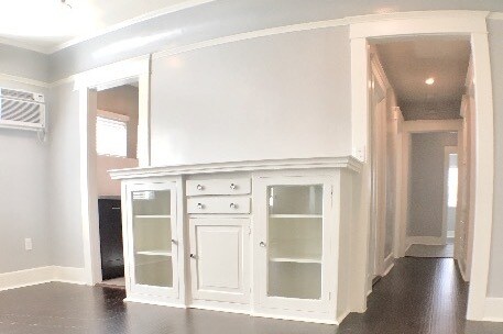 Building Photo - 1329 5th Ave