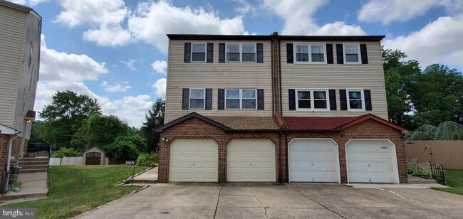 Building Photo - 13071 Cardella Pl