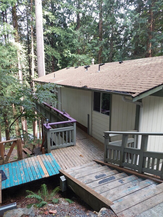 Building Photo - 21 Harborview Dr