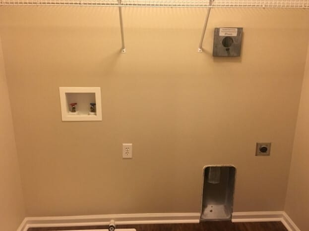 Building Photo - 90 Summer Hill Way