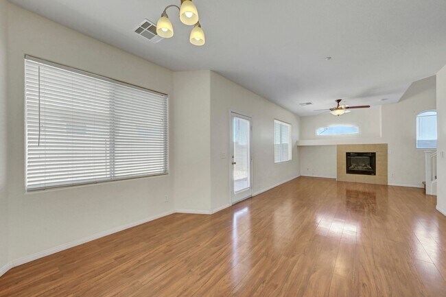 Building Photo - 8904 Nautilus Vista Ct