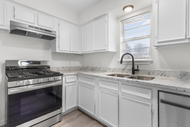 Building Photo - 5019 Brisbane Dr