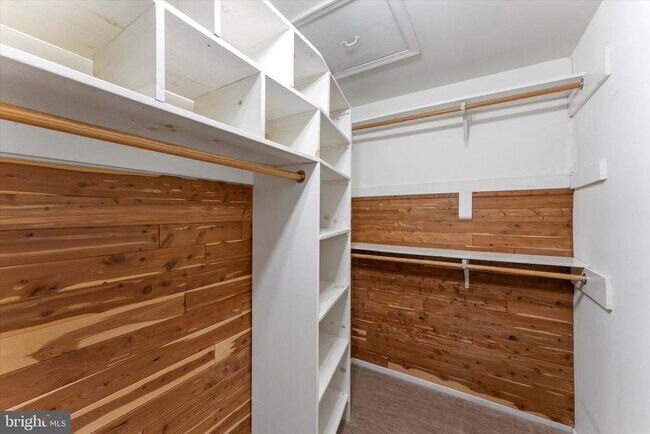 Building Photo - 5602 Kirkham Ct
