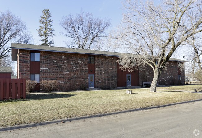 Primary Photo - 132 Calhoun St