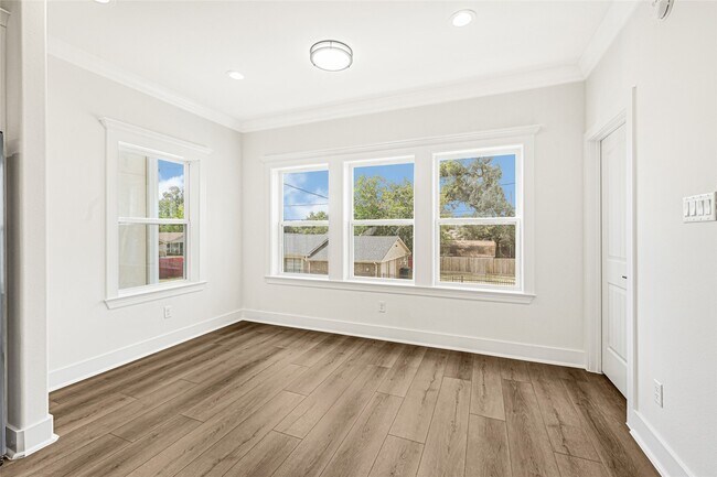 Building Photo - 3108 Arlington St