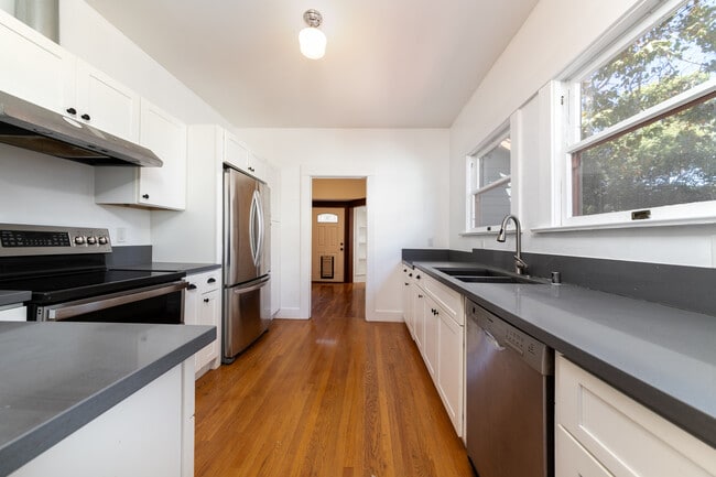 Building Photo - 1635 S Wilton Pl