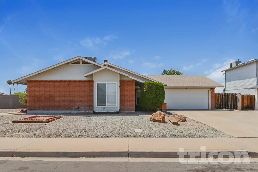 Building Photo - 3018 S Standage