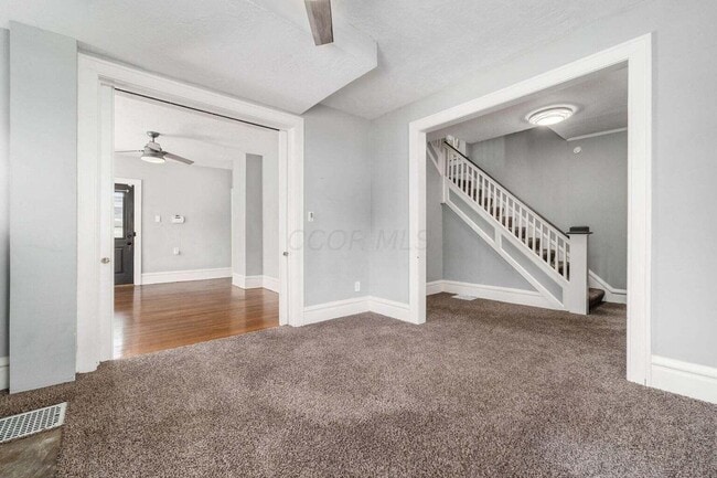 Building Photo - 2339 Summit St