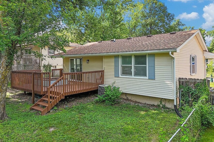 Building Photo - 1851 Pleasant View Cir