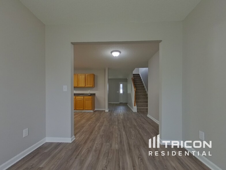 Building Photo - 6 Killian Grn Ct