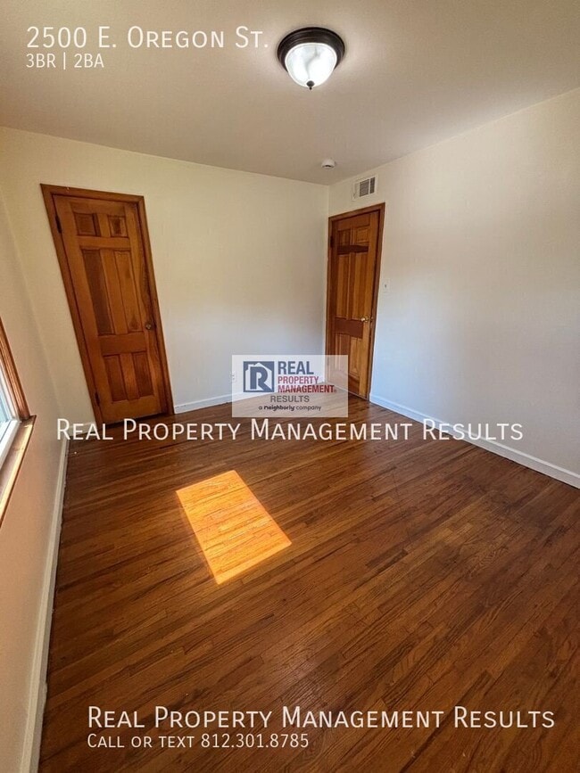 Building Photo - 2500 E Oregon St
