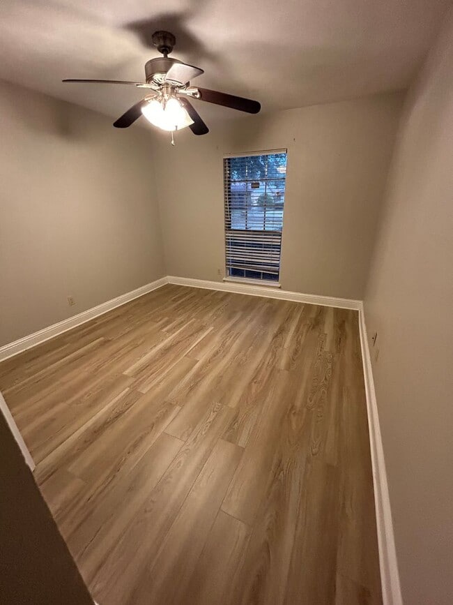 Building Photo - 2809 Dove Meadow Dr
