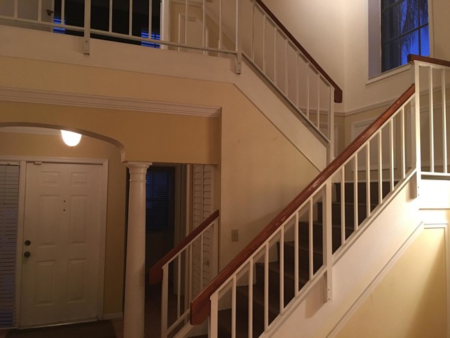 Building Photo - 1760 Shoreside Cir