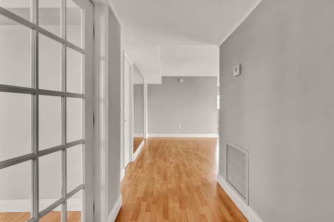 Building Photo - 1345 West Ave