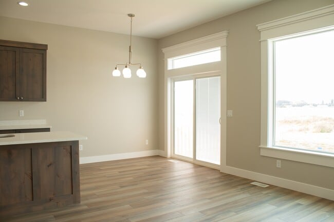 Building Photo - 6984 S 9th W