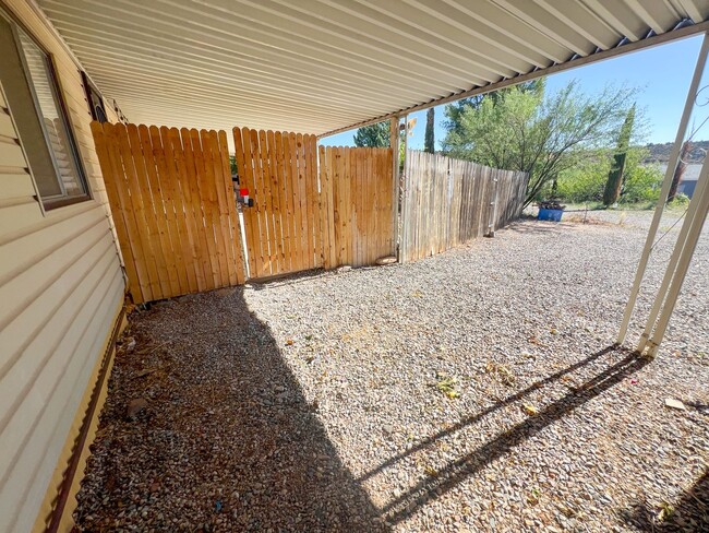 Building Photo - HOUSE - COTTONWOOD - VERDE VILLAGE