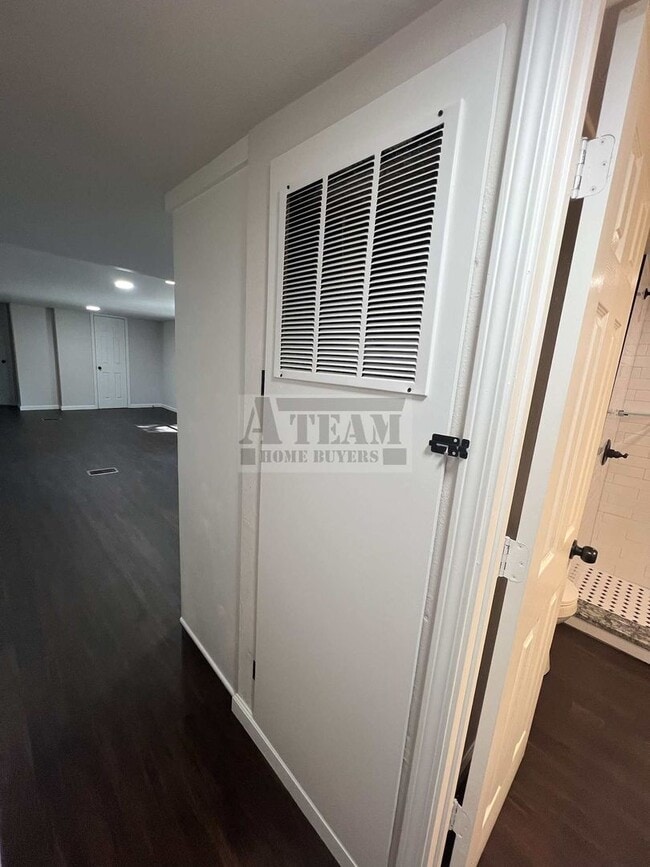 Building Photo - Beautiful Remodeled 3 Bed 1.5 Bath