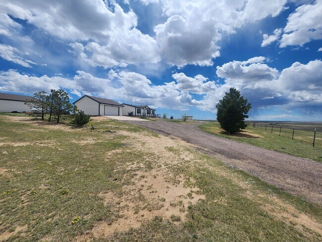Building Photo - 33975 CO-94