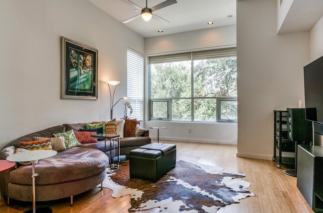 Building Photo - 744 Cannen John Ln