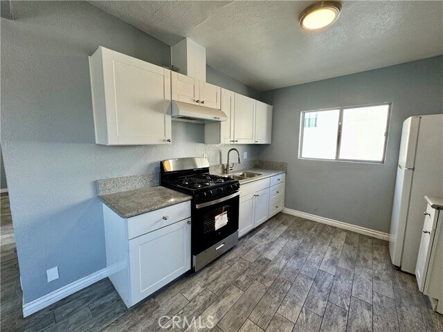 Building Photo - 120 W 73rd St