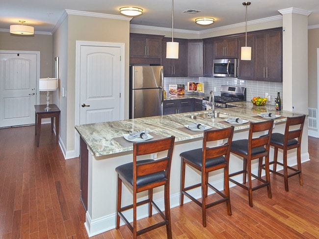 Building Photo - 1701 Springfield Ave