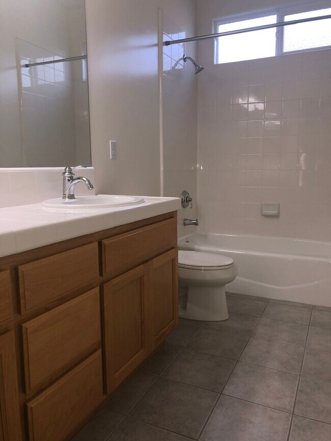 Building Photo - 512 San Diego St