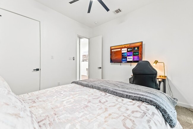 Building Photo - 1211 Bonnie View Rd