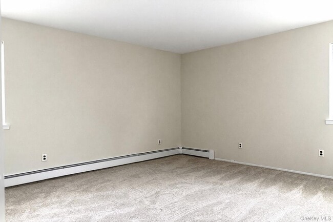 Building Photo - 17 Alex Ln