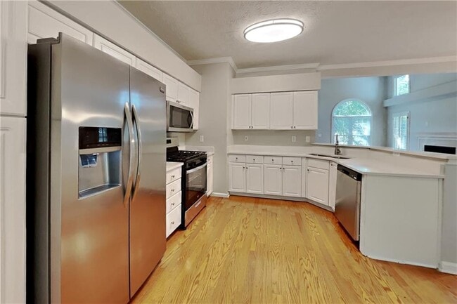 Building Photo - 145 Riversong Dr