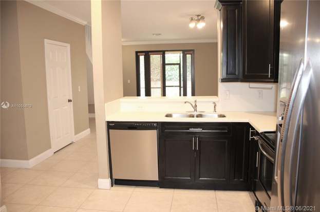 Building Photo - 4146 Forest Dr
