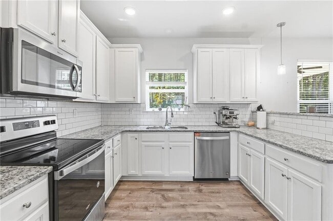 Building Photo - 79 Lantana Crossing
