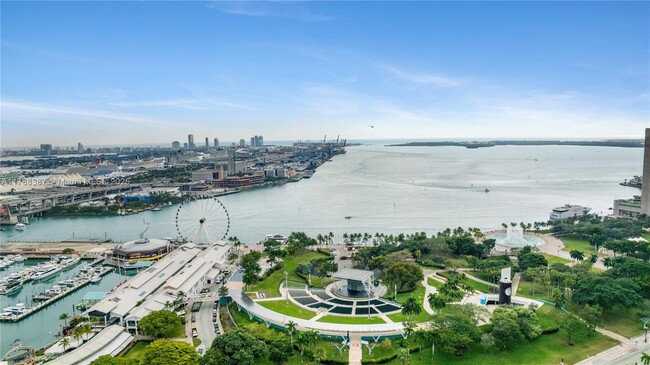Primary Photo - 244 Biscayne Blvd