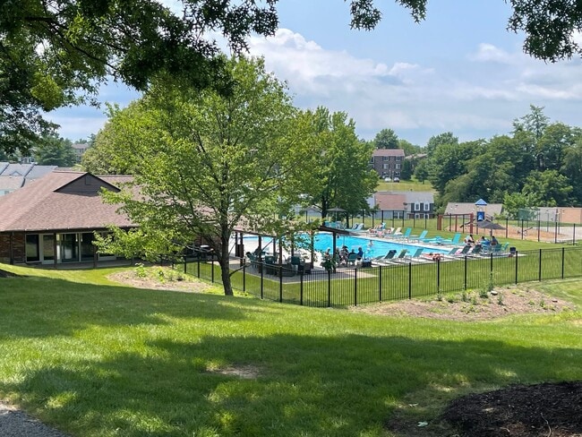 Building Photo - Hopewell - 2Br Condo - Independence Square